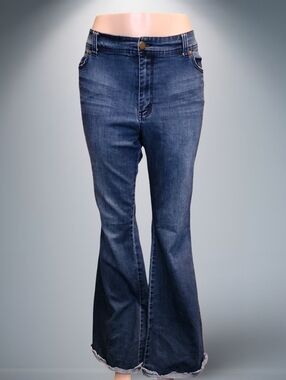 Forever 21 Women's Blue Flared Denim Jeans Medium Wash 5-Pocket Plus Size Retro